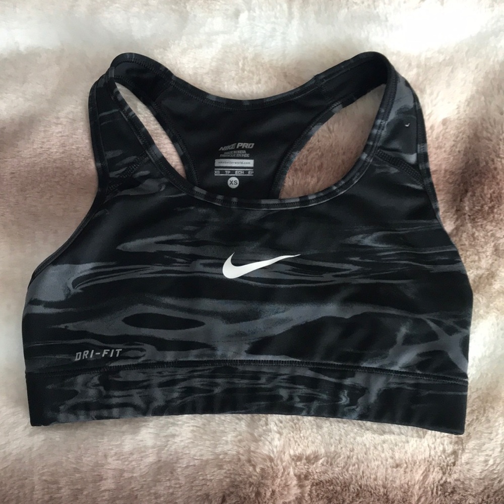 Nike Pro Sports Bra